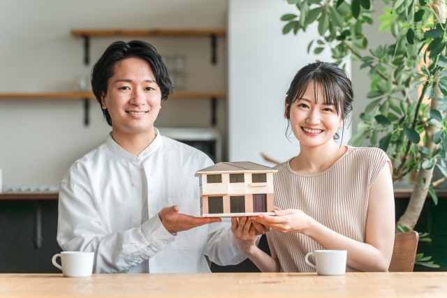 笑顔の夫婦